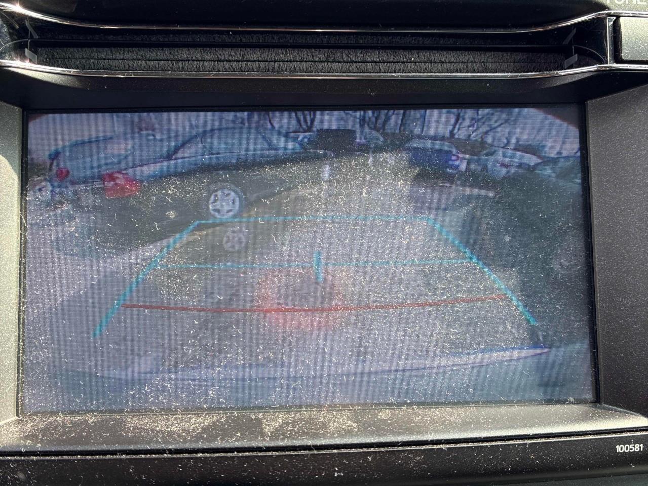 2017 Toyota RAV4 LE 4dr Front-wheel Drive Photo