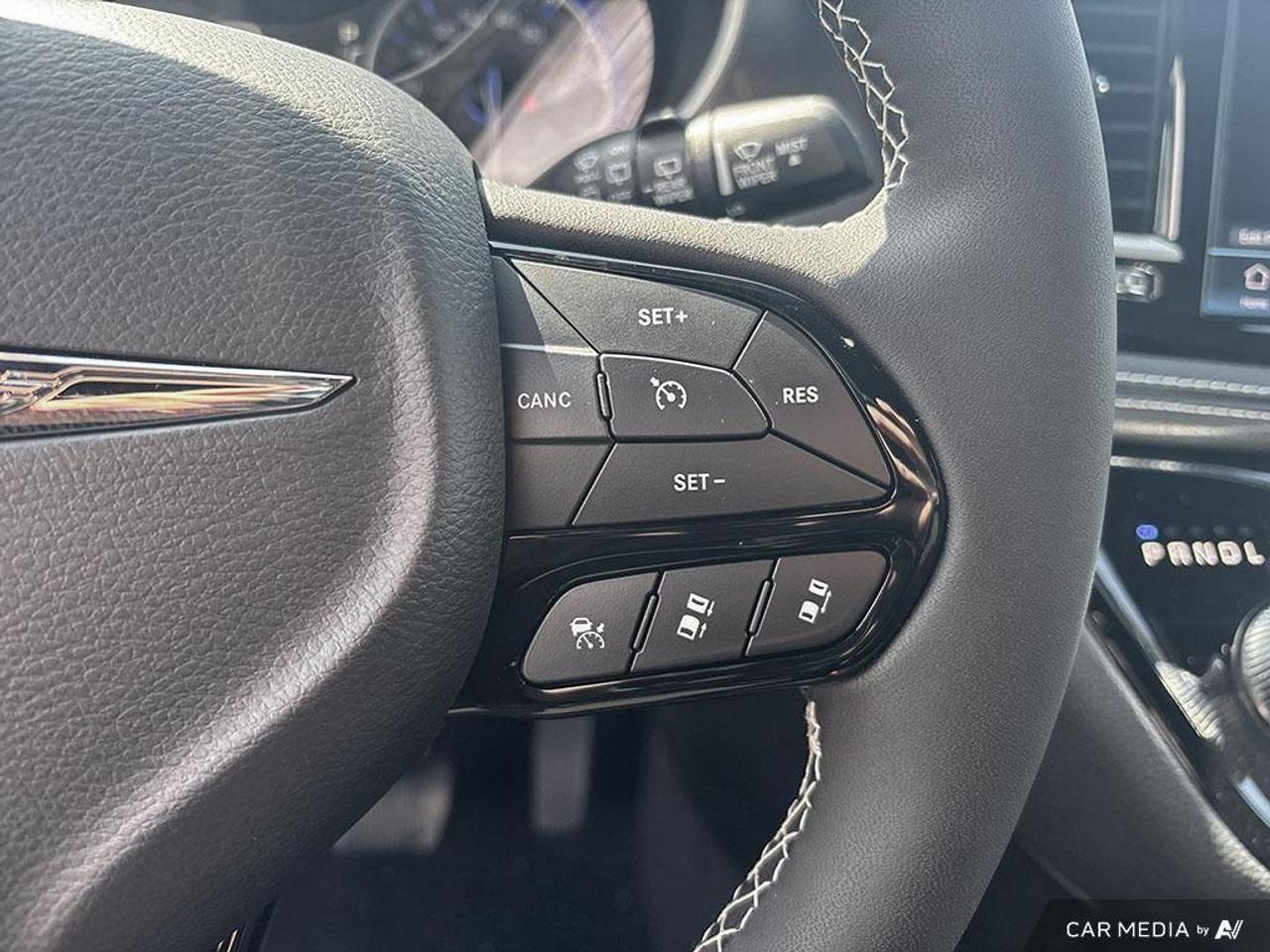 2026 Chrysler Pacifica Select Front-Wheel Drive Passenger Van Photo