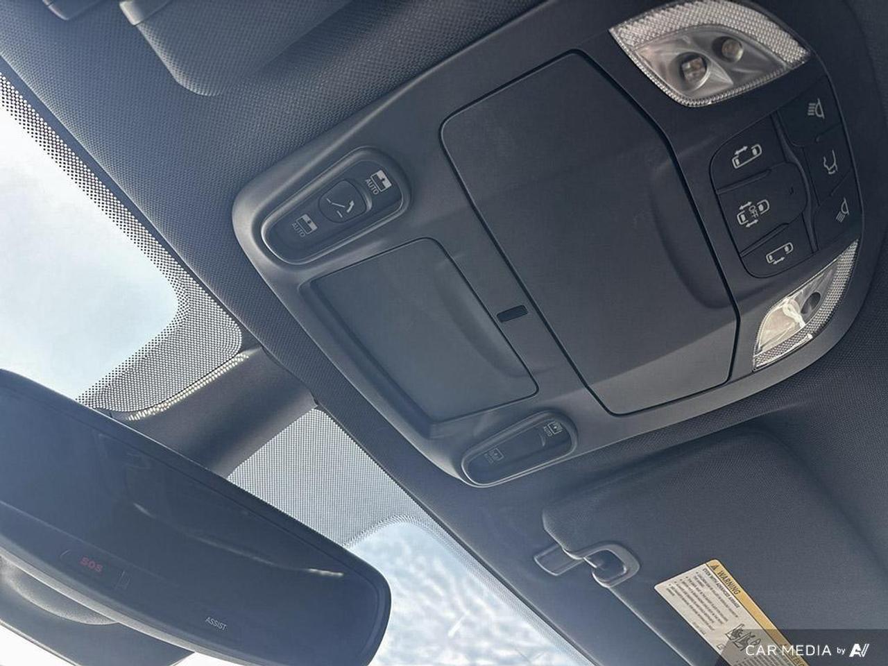 2026 Chrysler Pacifica Select Front-Wheel Drive Passenger Van Photo