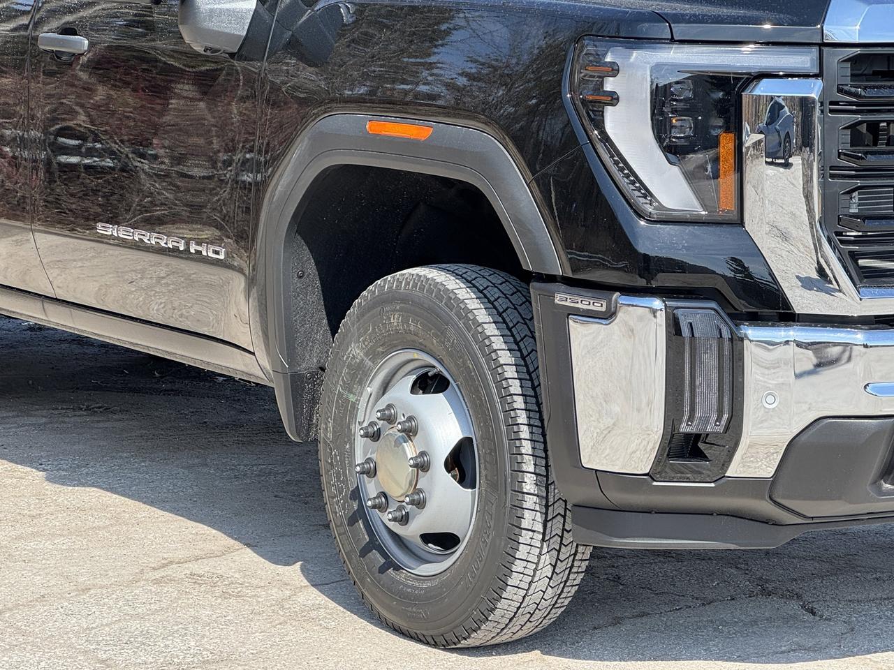 2026 GMC Sierra 3500HD Pro Photo