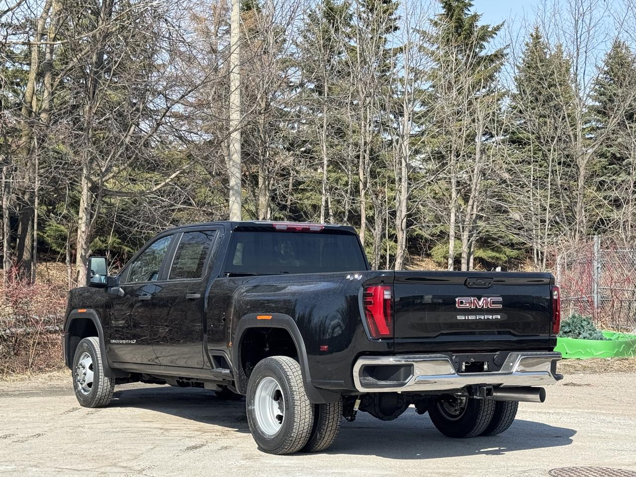 2026 GMC Sierra 3500HD Pro Photo