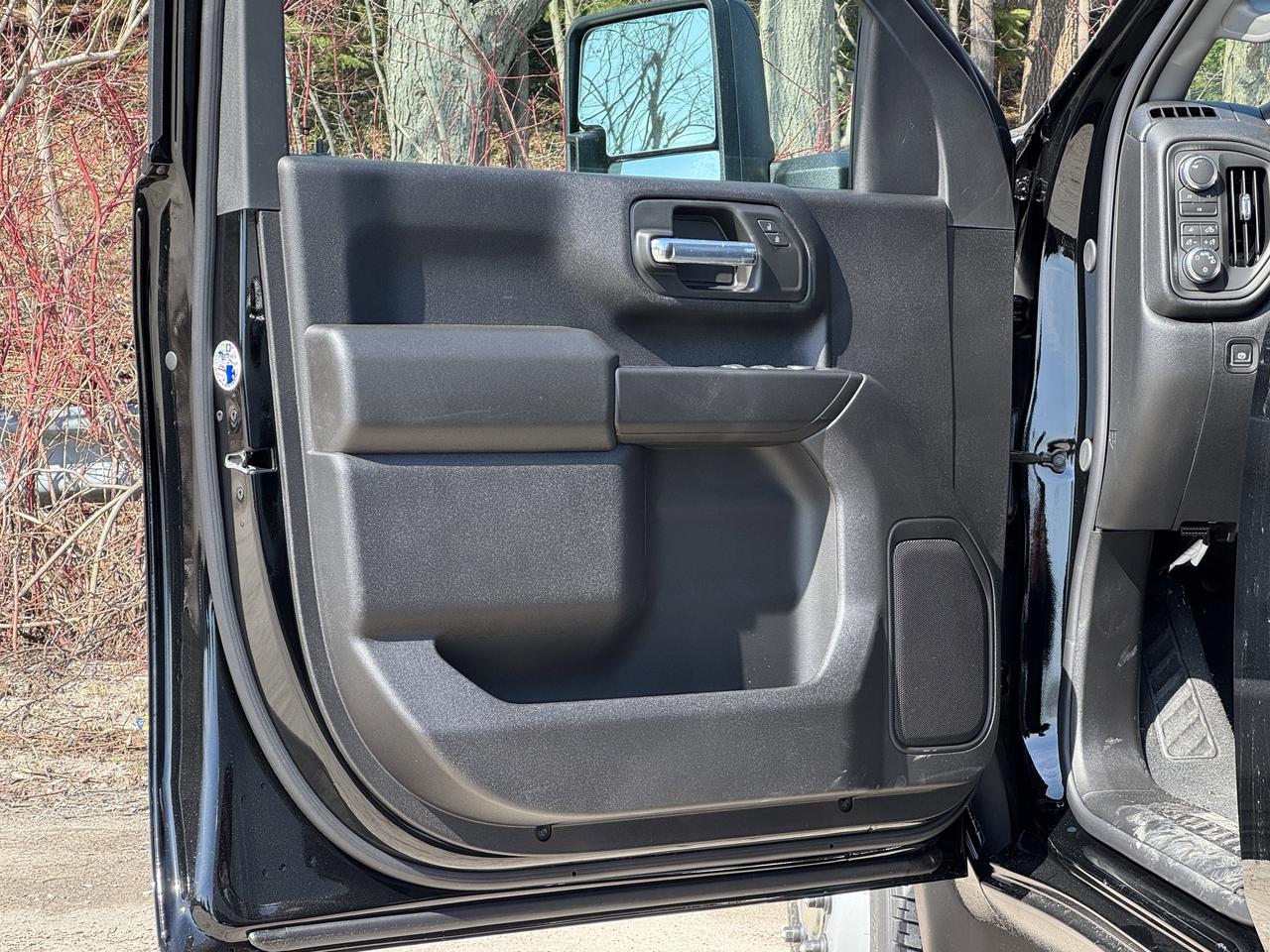 2026 GMC Sierra 3500HD Pro Photo