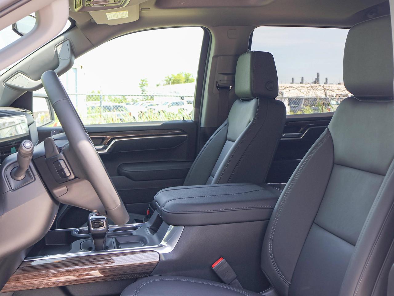 2026 Chevrolet Silverado 1500 RST Photo