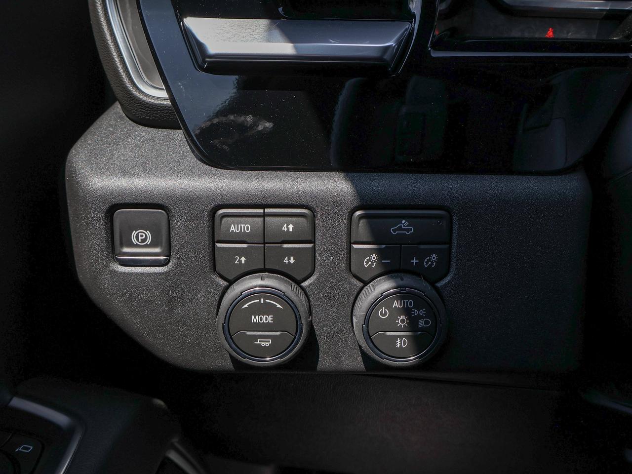 2026 Chevrolet Silverado 1500 RST Photo