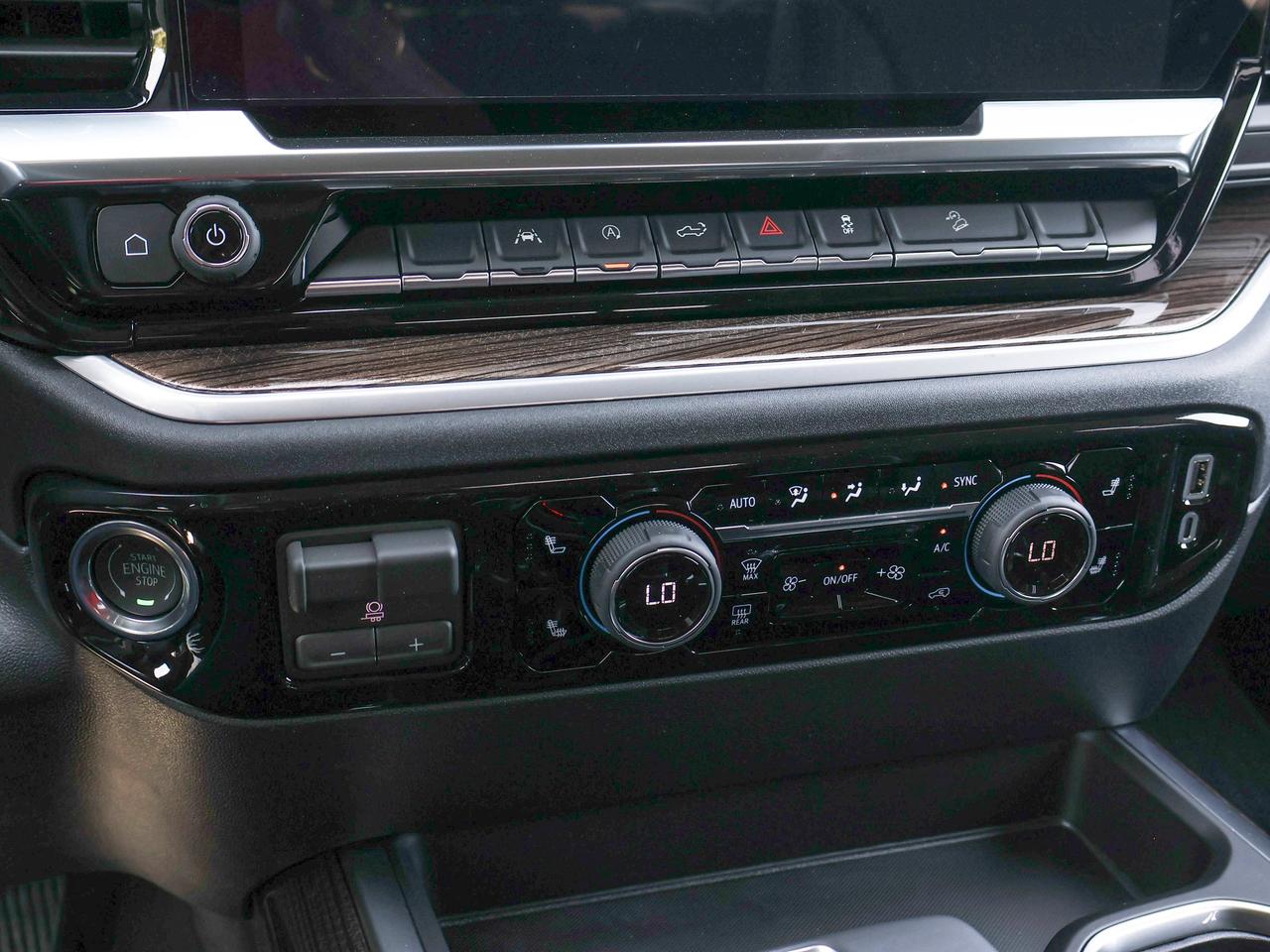 2026 Chevrolet Silverado 1500 RST Photo