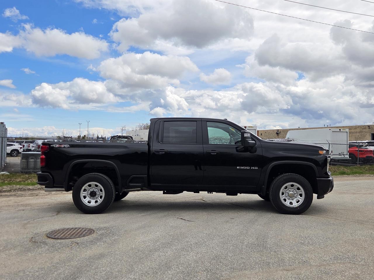 2026 Chevrolet SILVERADO 2500HD Work Truck Photo2