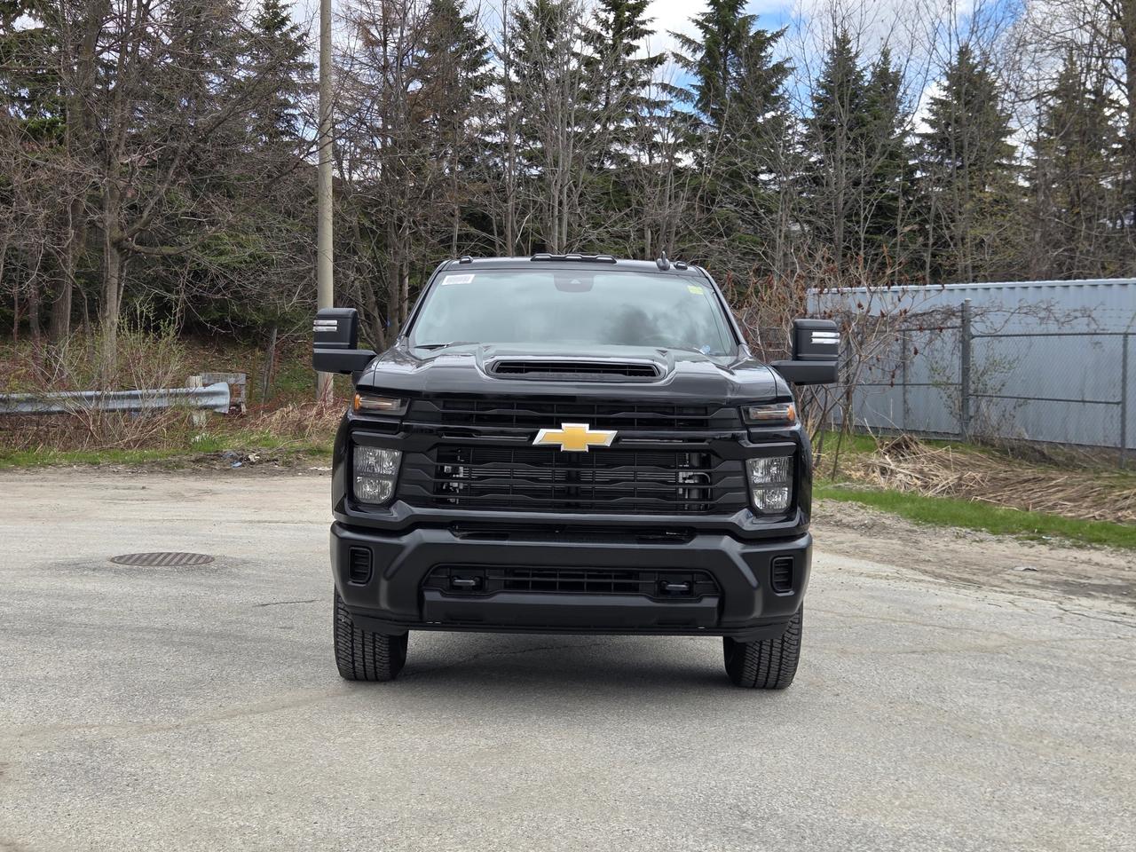 2026 Chevrolet SILVERADO 2500HD Work Truck Photo