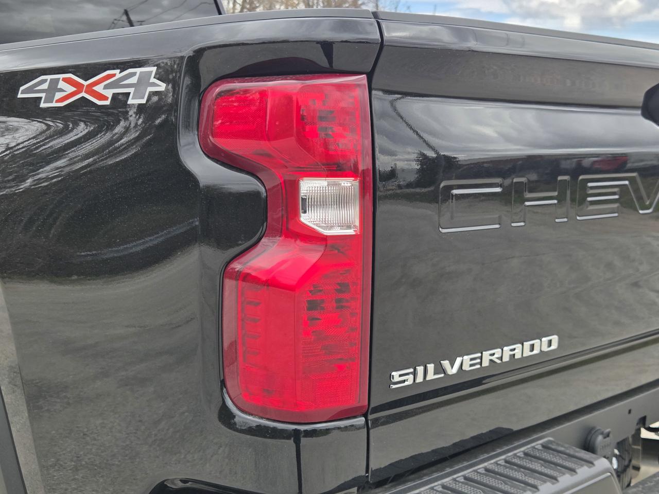 2026 Chevrolet SILVERADO 2500HD Work Truck Photo