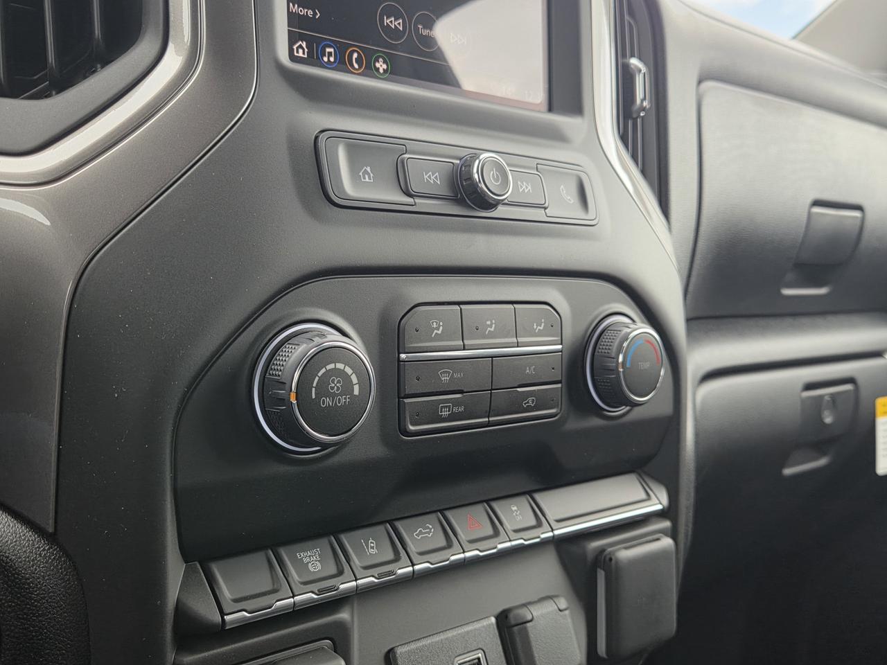 2026 Chevrolet SILVERADO 2500HD Work Truck Photo