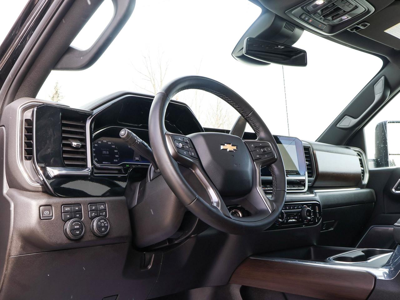 2024 Chevrolet SILVERADO 2500HD High Country Photo