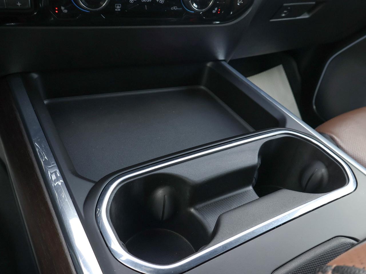 2024 Chevrolet SILVERADO 2500HD High Country Photo