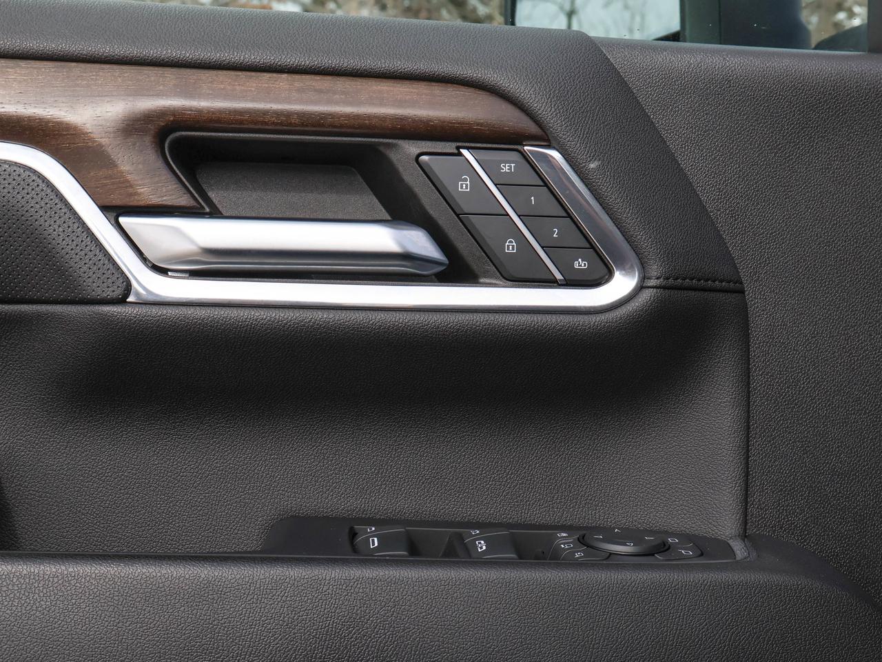 2024 Chevrolet SILVERADO 2500HD High Country Photo