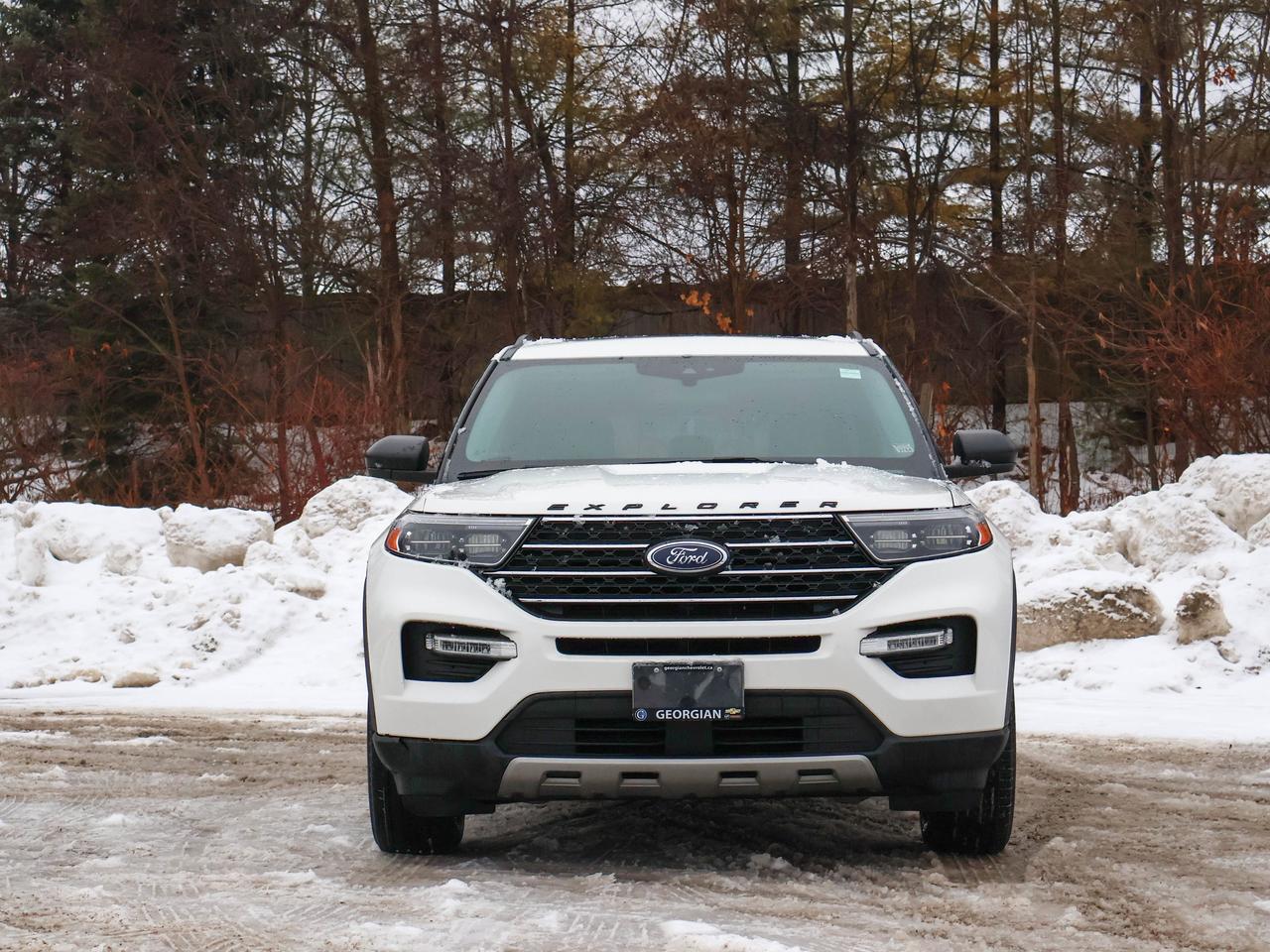 2022 Ford Explorer XLT Photo