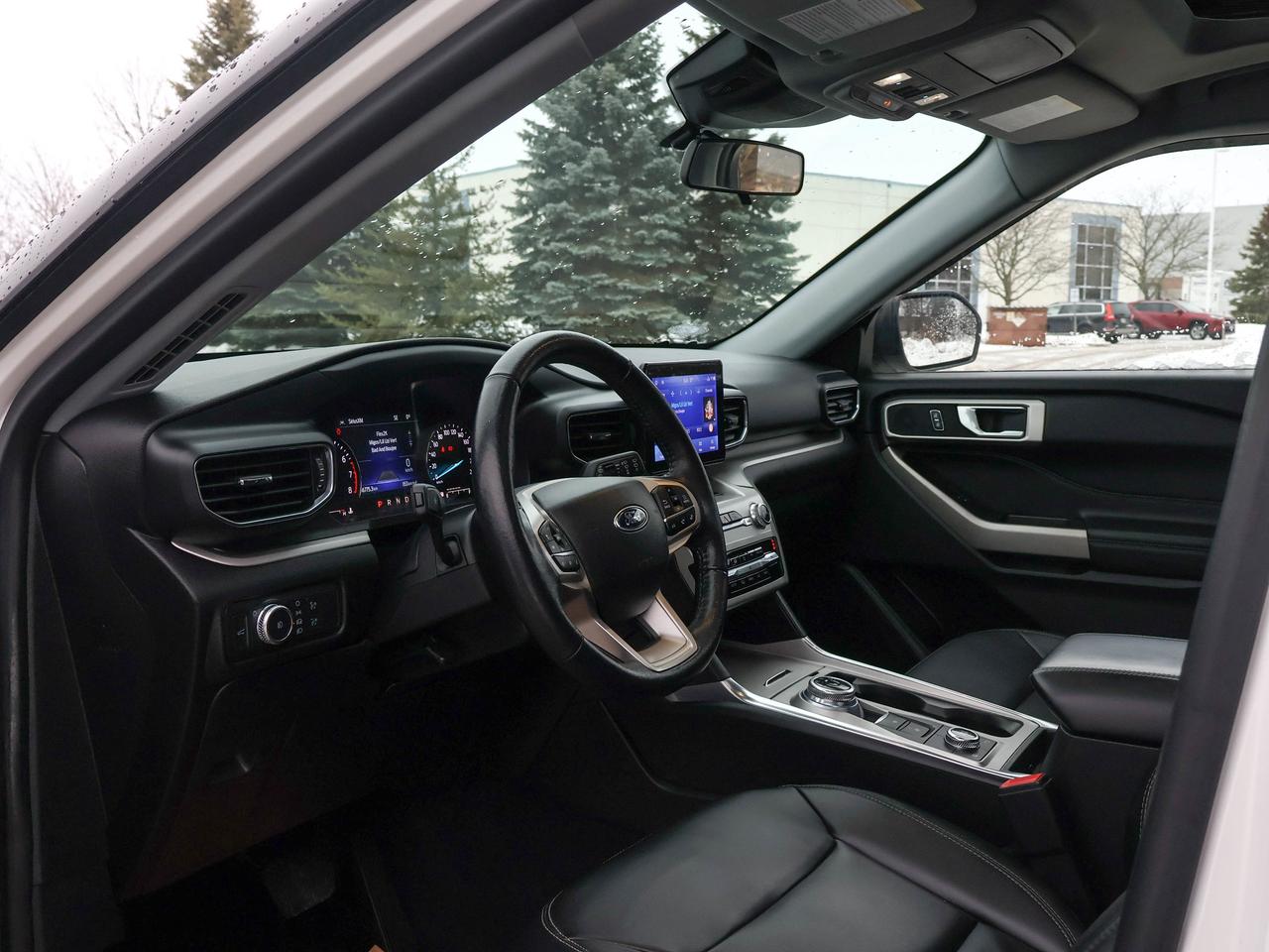 2022 Ford Explorer XLT Photo