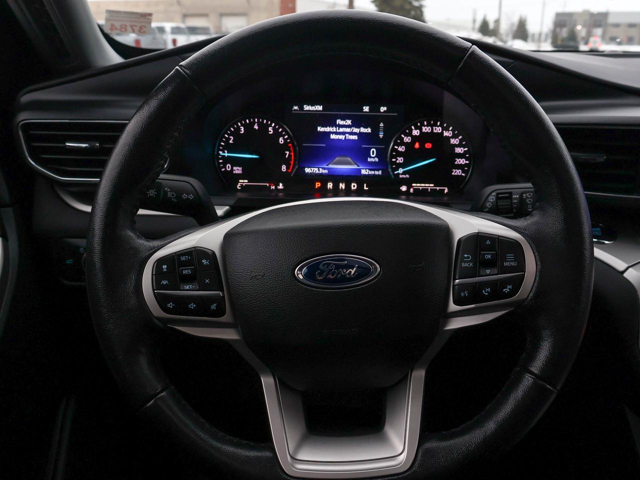 2022 Ford Explorer XLT Photo