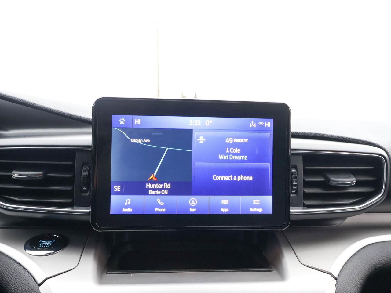 2022 Ford Explorer XLT Photo