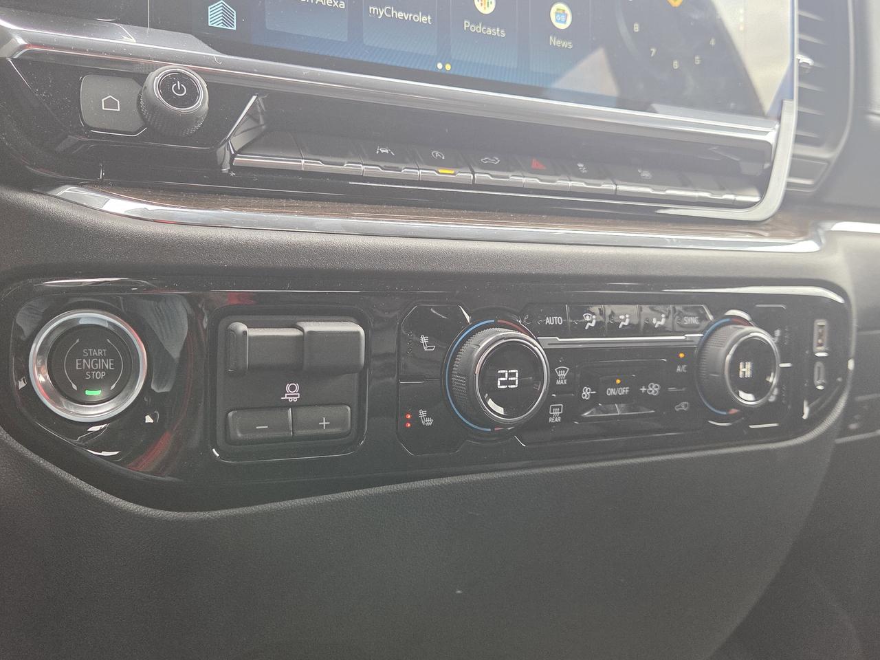 2024 Chevrolet Silverado 1500 LT Photo