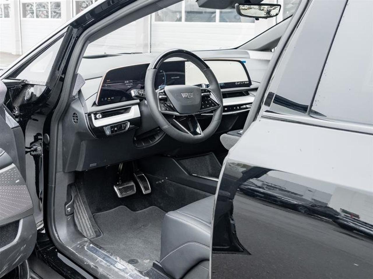 2026 Cadillac OPTIQ Premium Sport Photo