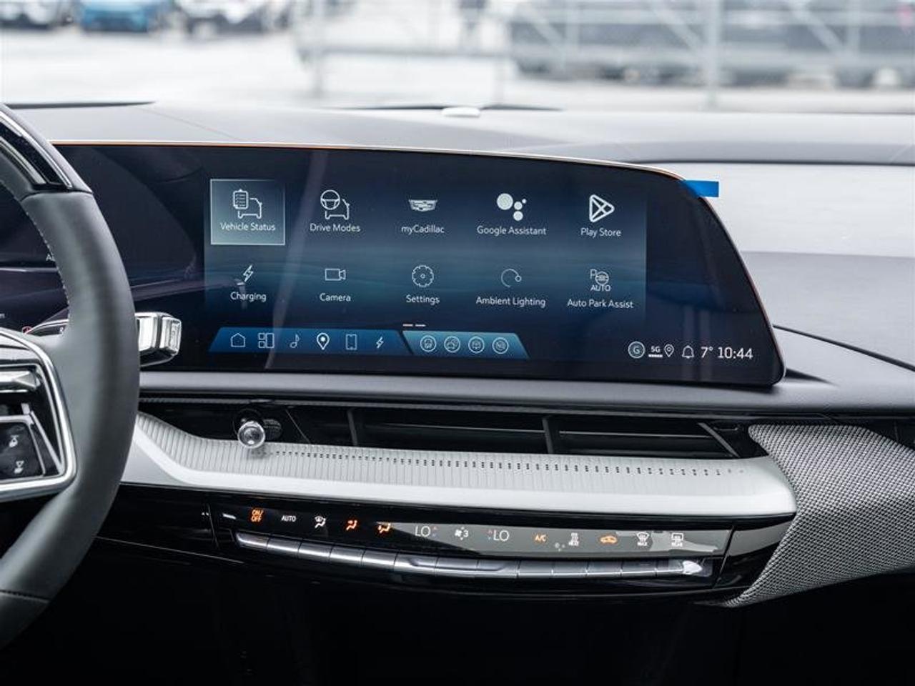 2026 Cadillac OPTIQ Premium Sport Photo