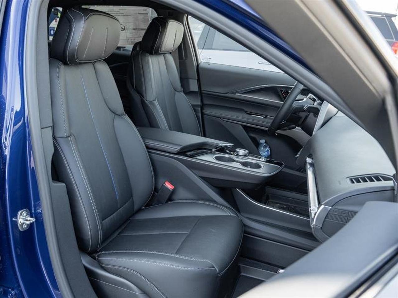 2026 Cadillac LYRIQ Sport Photo