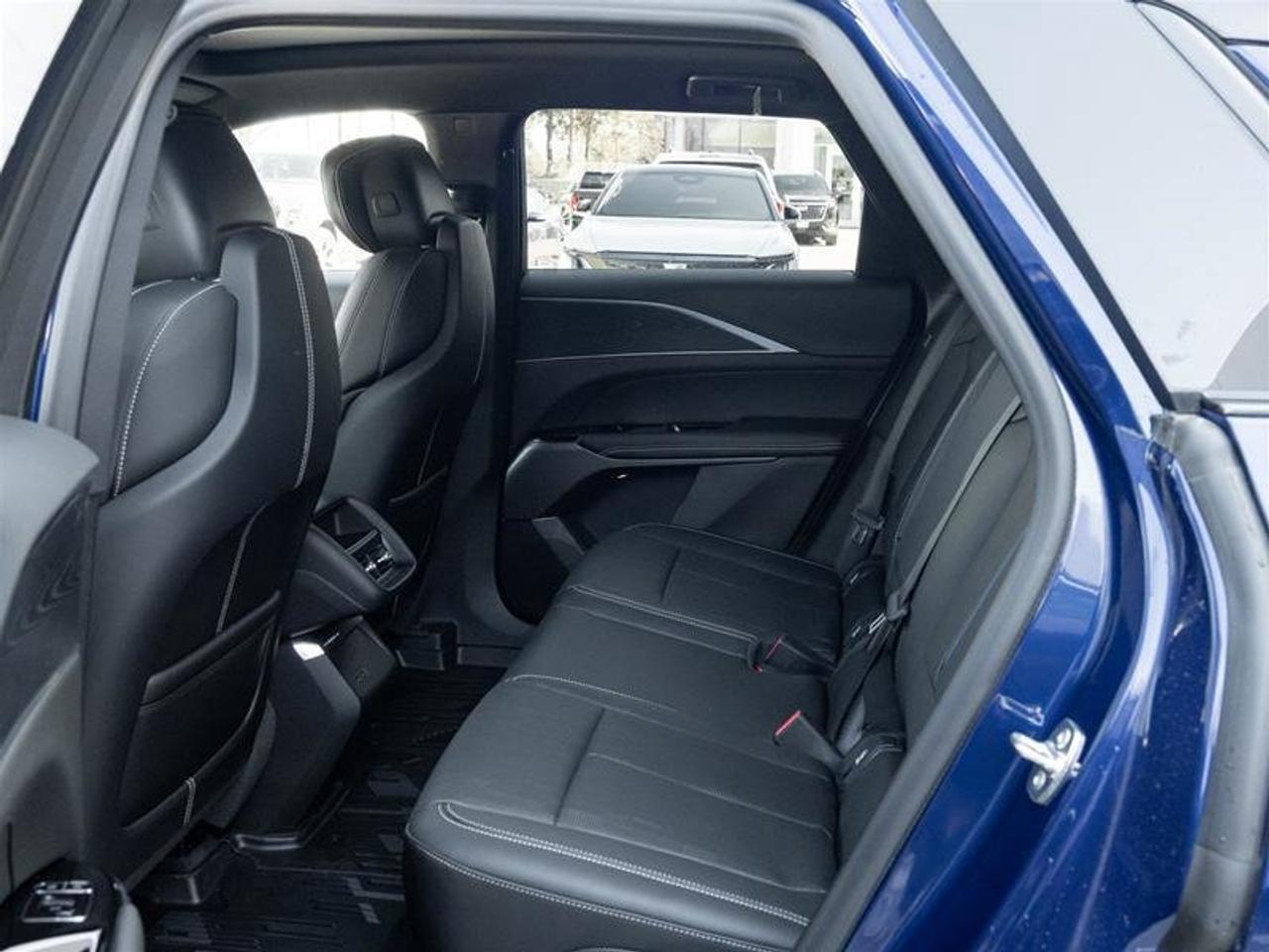 2026 Cadillac LYRIQ Sport Photo