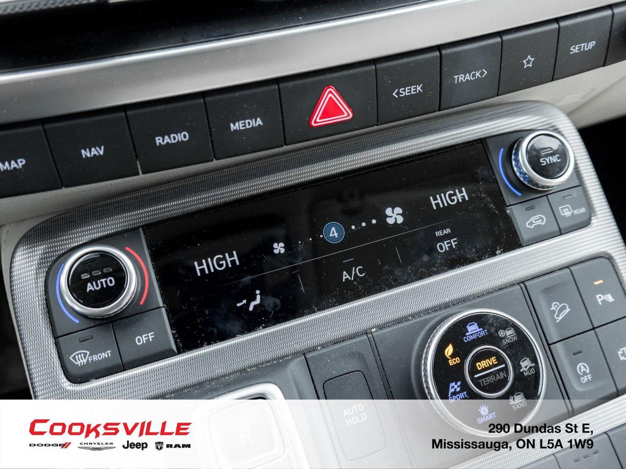 2024 Hyundai PALISADE Ultimate Calligraphy w/Beige 7-Passenger AWD Photo