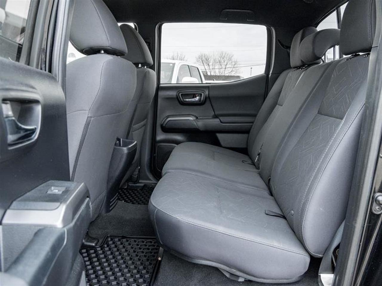 2017 Toyota Tacoma 4x4 Double Cab V6 SR5 6A Navi| Backup Camera| Heated Seats Photo