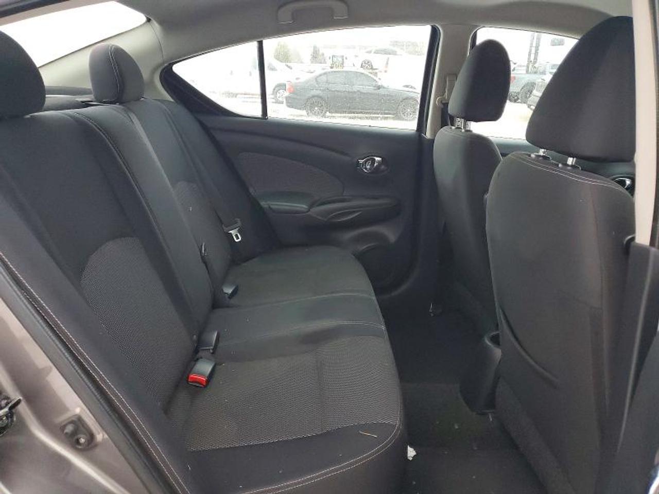 2014 Nissan Versa S Photo