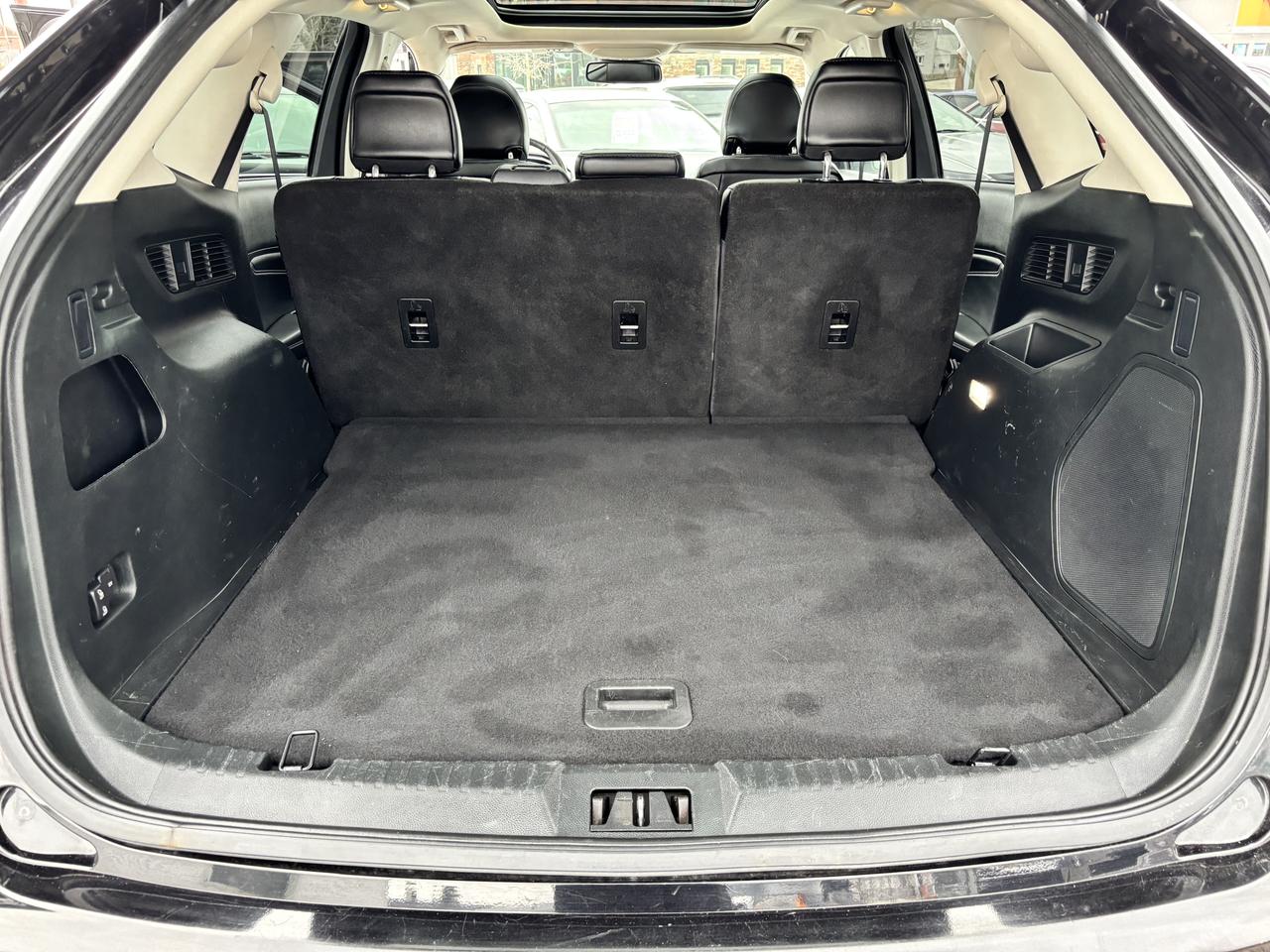 2019 Ford Edge Titanium ** AWD, ADAPT CRUISE, BSM ** Photo