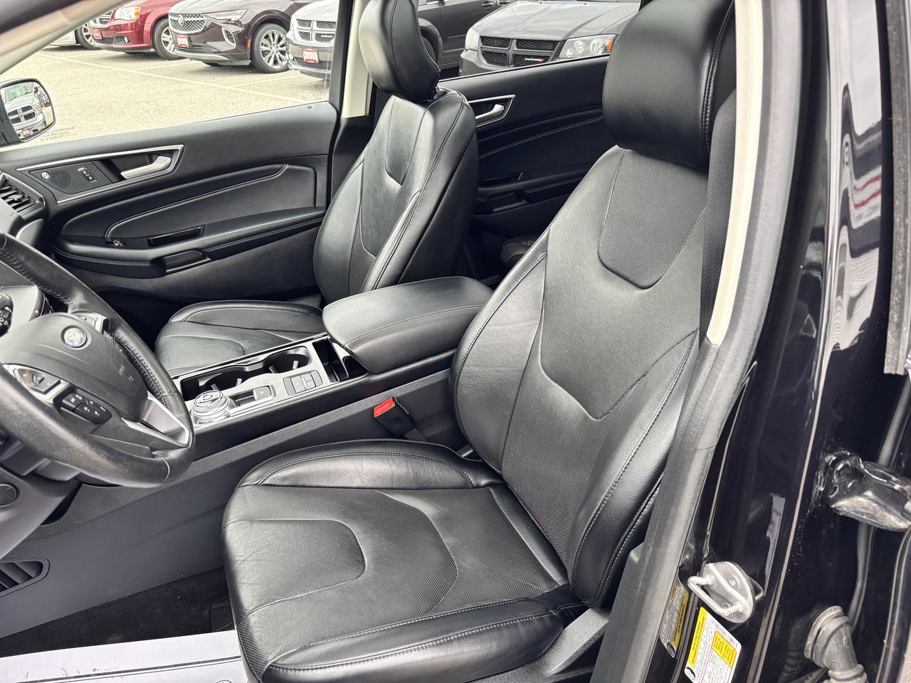 2019 Ford Edge Titanium ** AWD, ADAPT CRUISE, BSM ** Photo