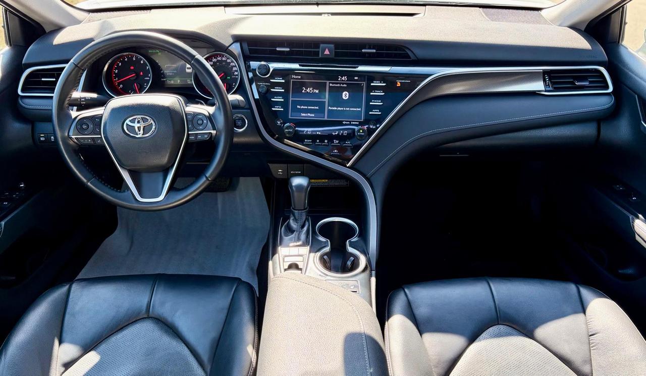2018 Toyota Camry XSE - Photo #6