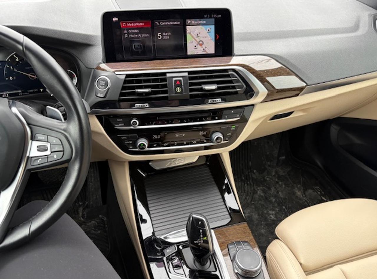2019 BMW X3 xDrive30i Photo3
