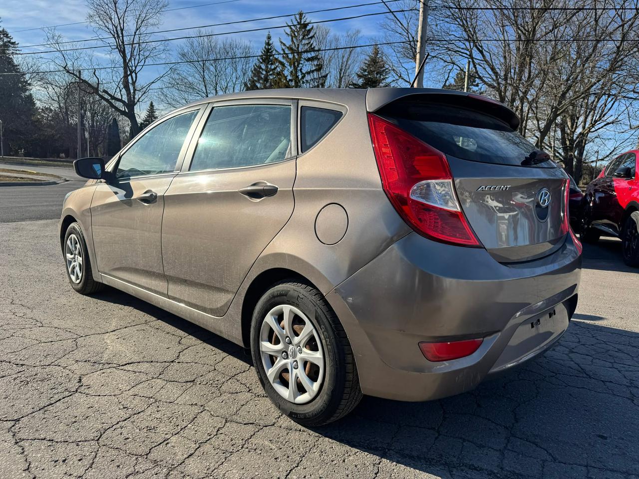 2014 Hyundai Accent 5DR HB AUTO GL Photo4