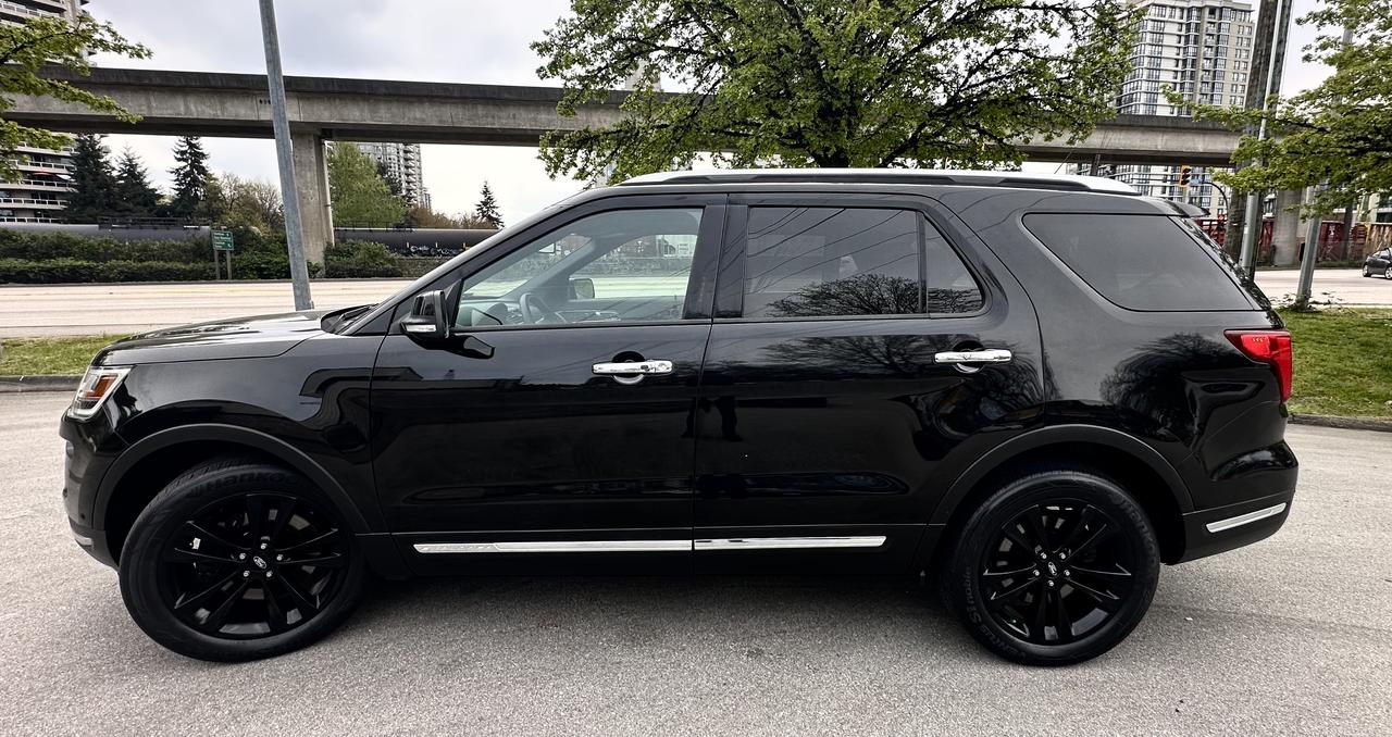2018 Ford Explorer LIMITED - Photo #2