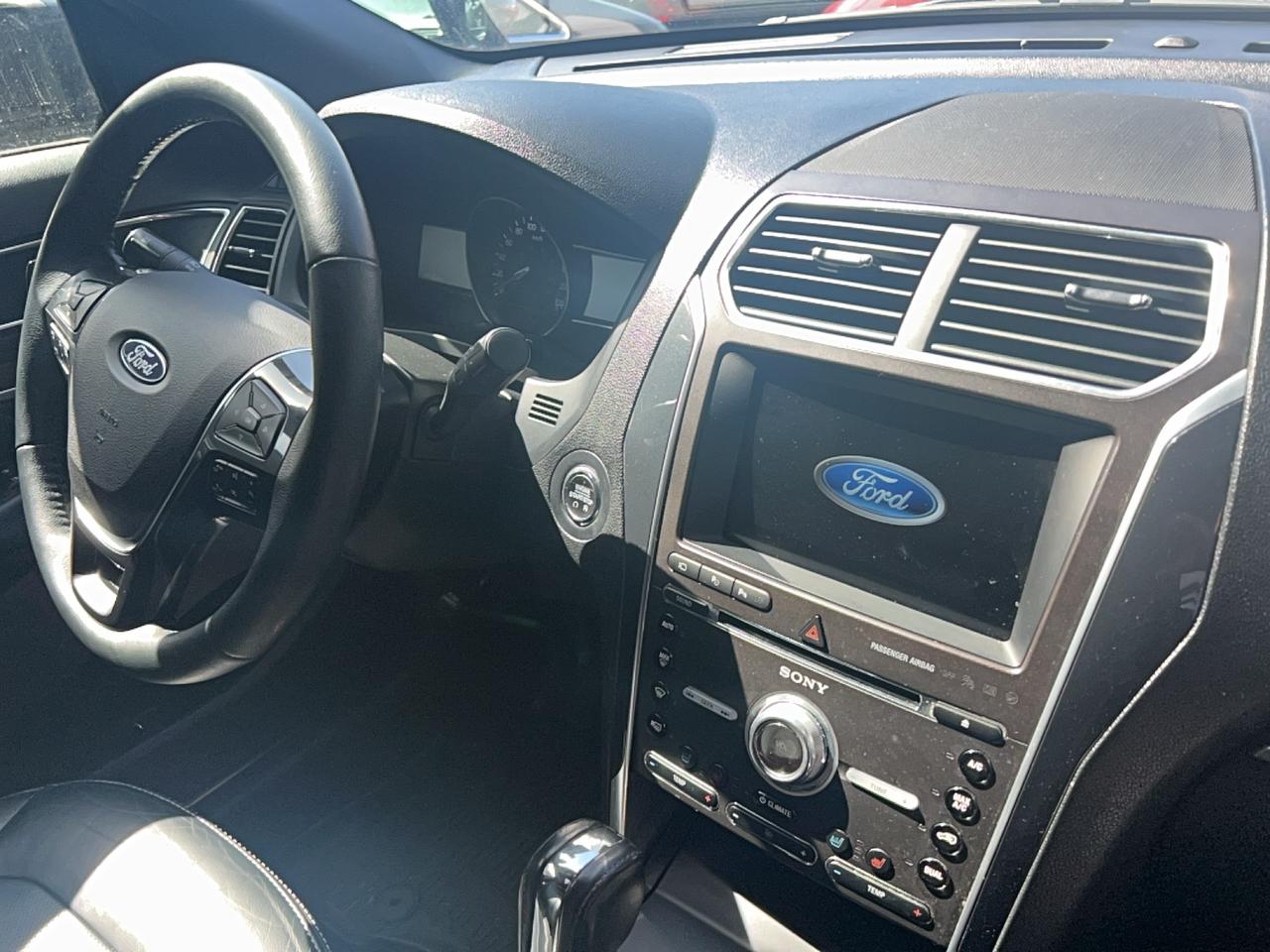 2018 Ford Explorer LIMITED - Photo #18