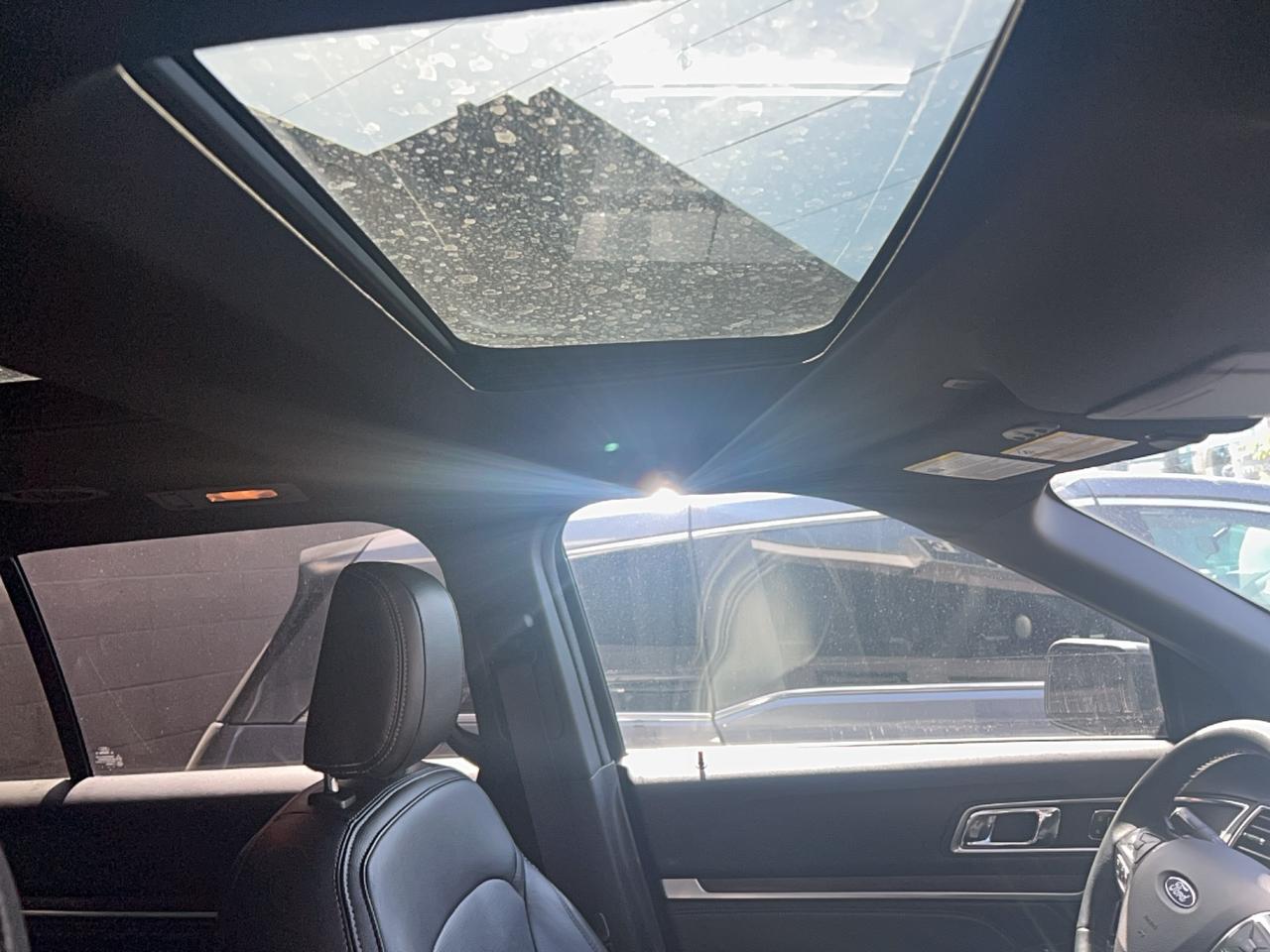 2018 Ford Explorer LIMITED - Photo #19