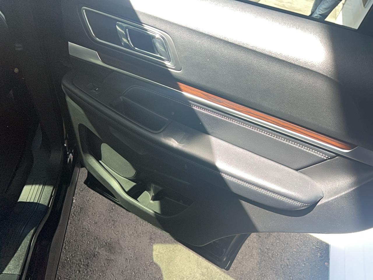 2018 Ford Explorer LIMITED Photo
