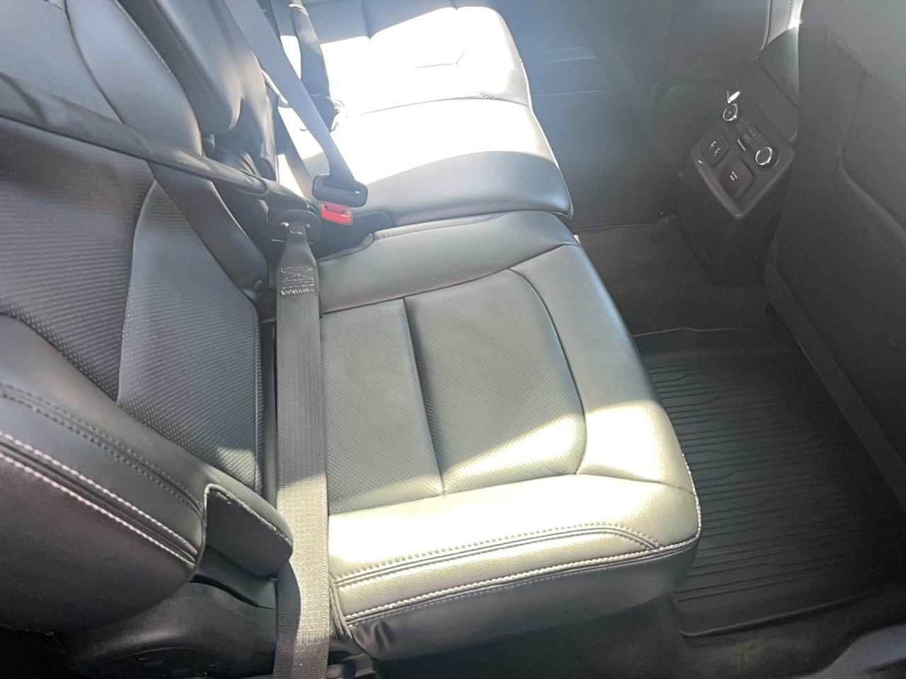 2018 Ford Explorer LIMITED - Photo #26