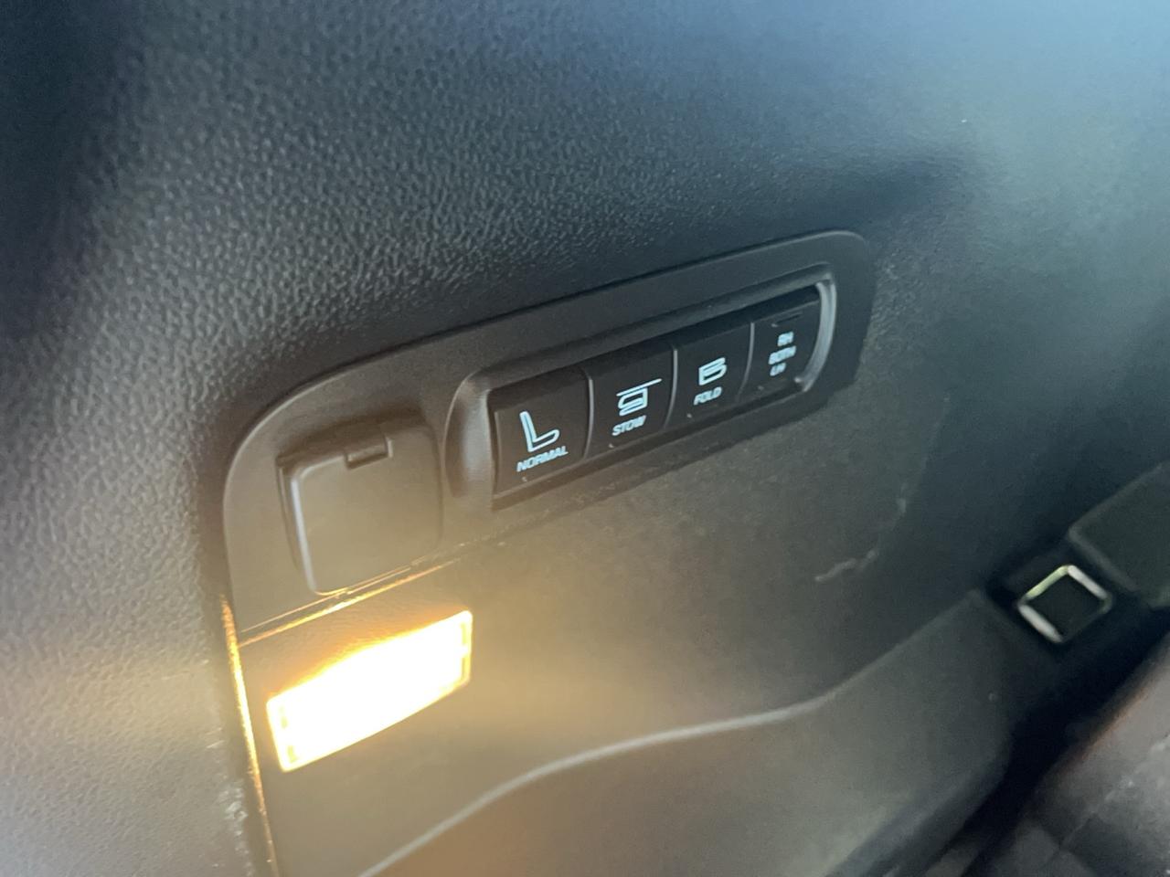2018 Ford Explorer LIMITED - Photo #38