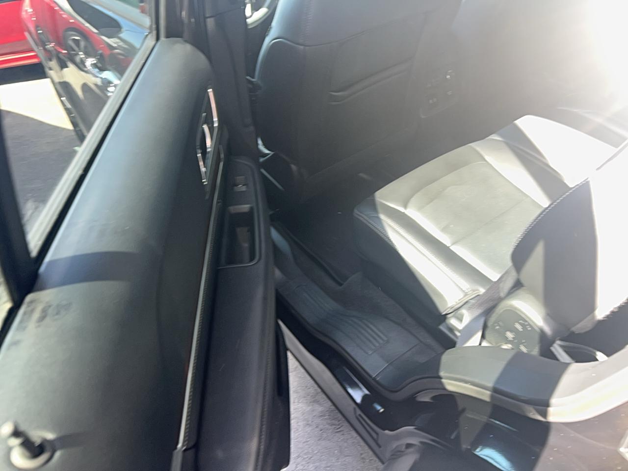 2018 Ford Explorer LIMITED - Photo #45