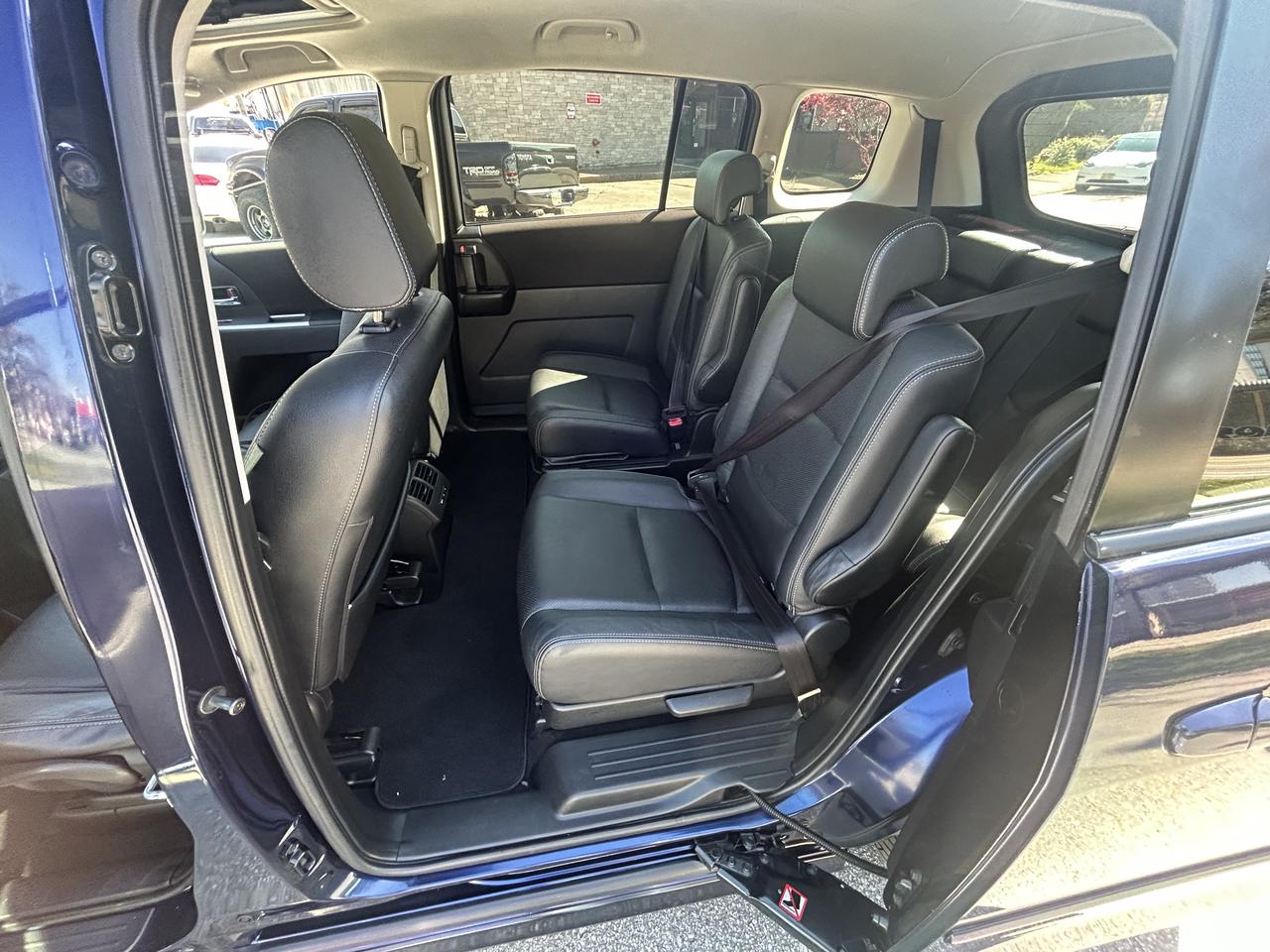 2009 Mazda MAZDA5 GS Photo