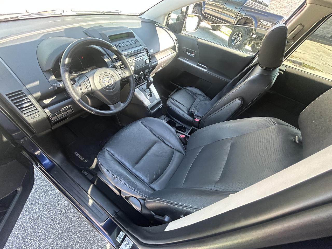 2009 Mazda MAZDA5 GS Photo