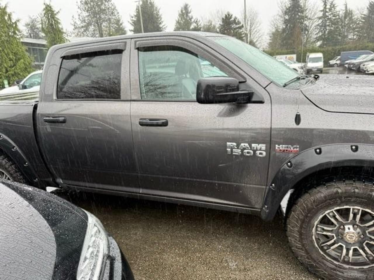 RAM 1500 ST Crew Cab 4WD 2017