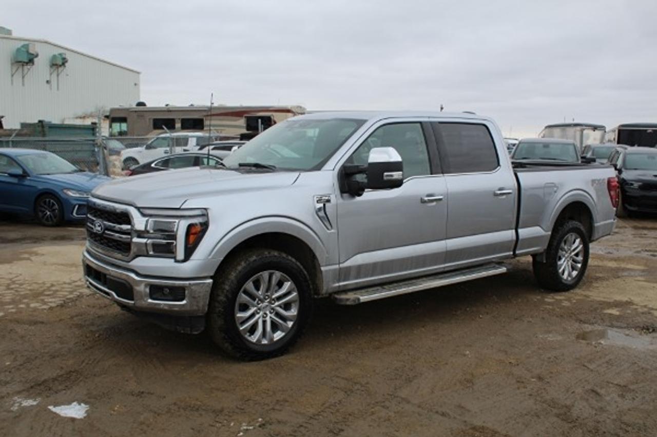 2025 Ford F-150 LARIAT 502A w/H&C L, pano S/R, NAV, BUC - Photo #1