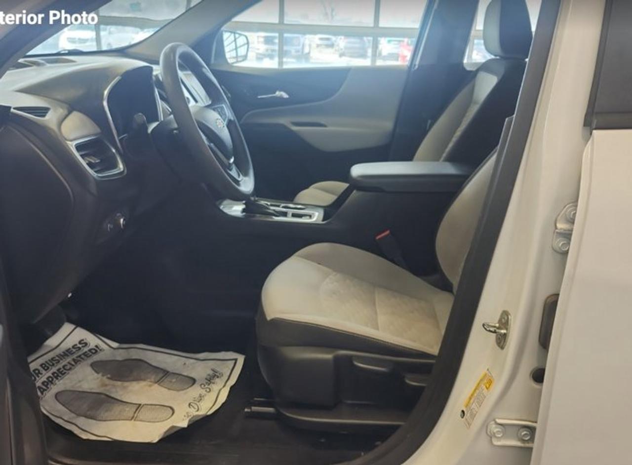 2021 Chevrolet Equinox LS | Heated Seats | CarPlay + Android | Remote Start | Alloy Wheels | and More ! Photo