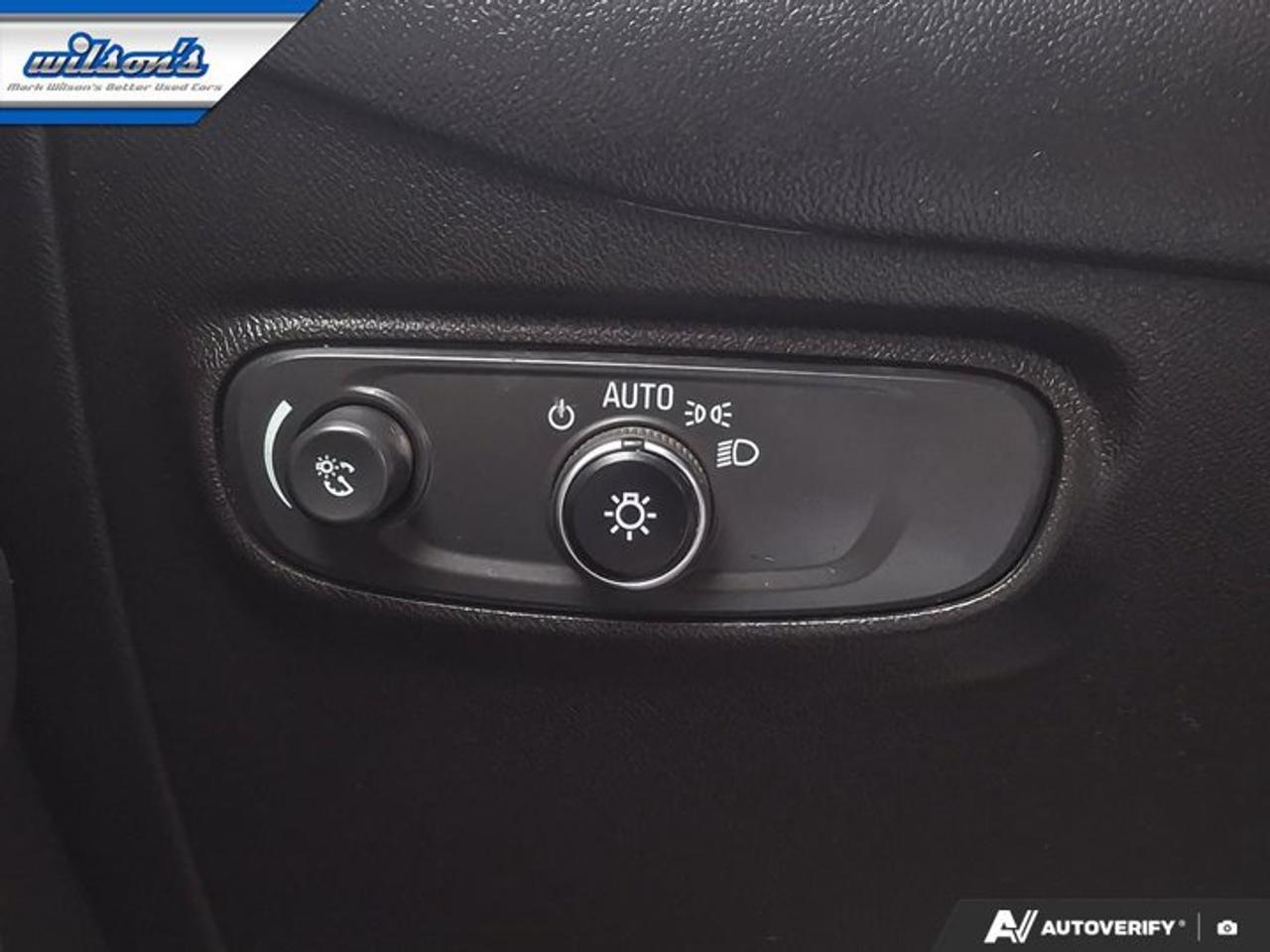 2021 Chevrolet Equinox LS | Heated Seats | CarPlay + Android | Remote Start | Alloy Wheels | and More ! Photo