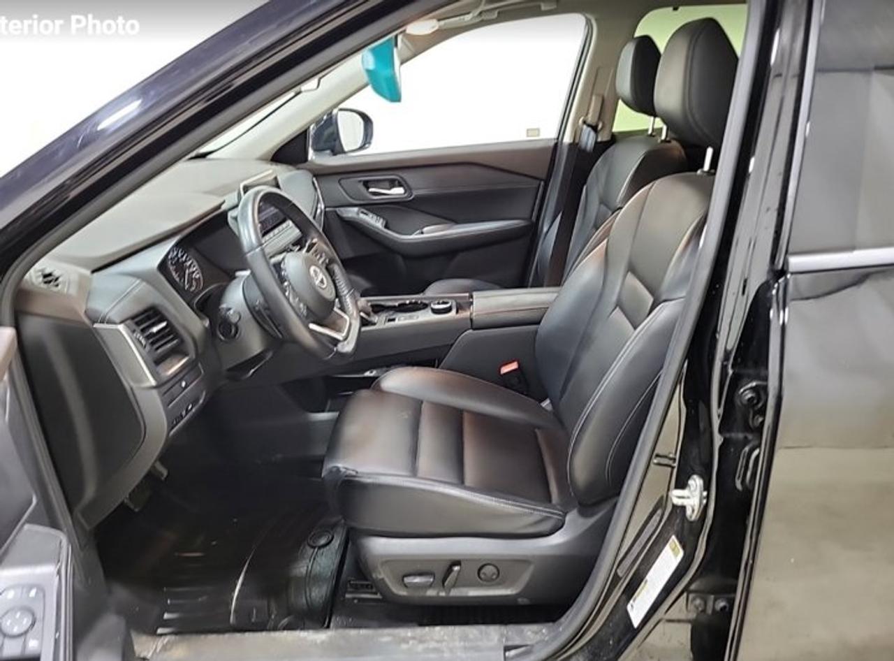 2023 Nissan Rogue SV Midnight Edition AWD | Leather | Sunroof | 360 Camera | Adaptive Cruise | Heated Seats and More ! Photo2