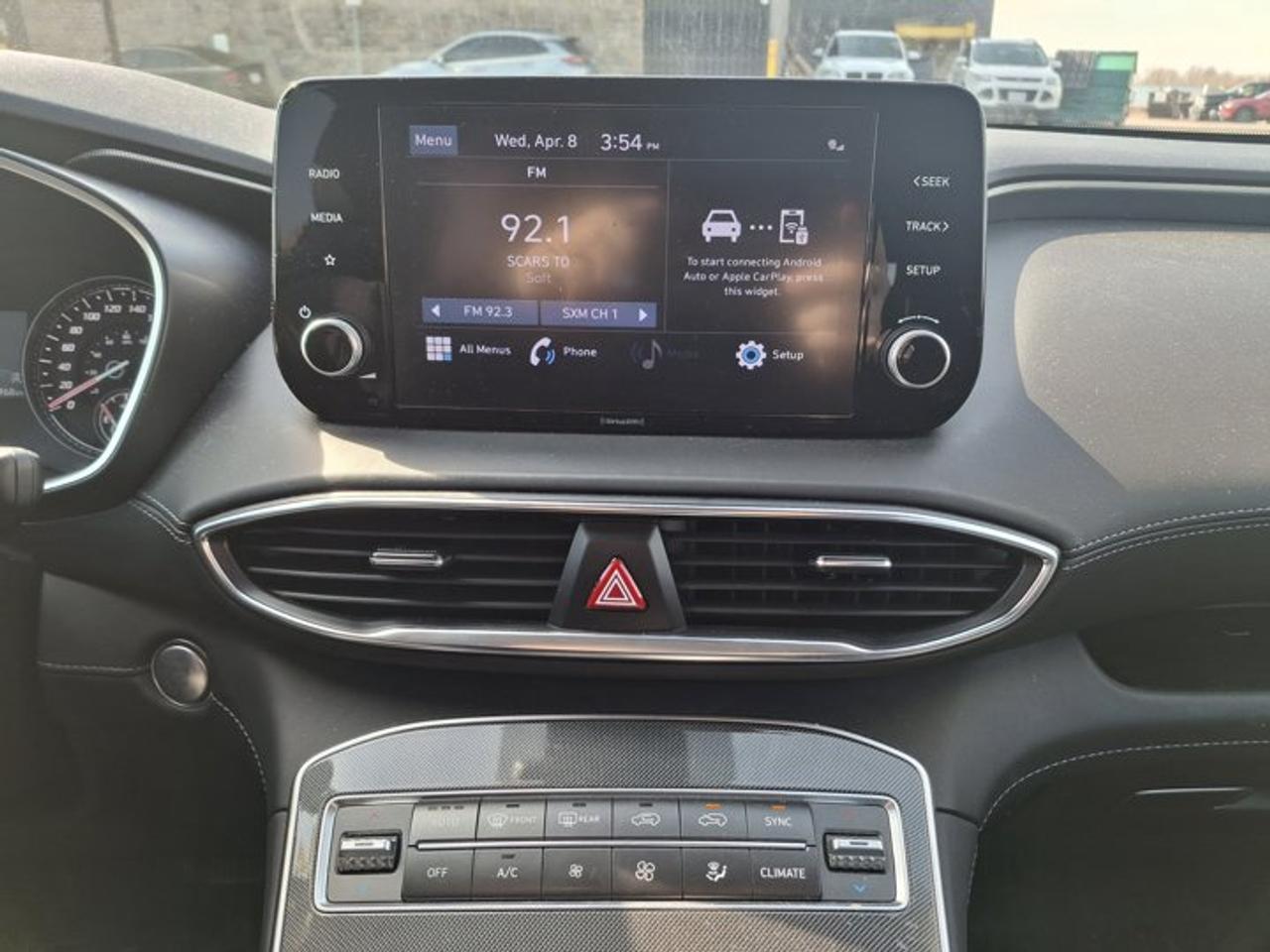 2021 Hyundai Santa Fe Preferred Trend AWD | Leather | Pano Roof | Heated Seats + Steering | Adaptive Cruise | and More ! Photo