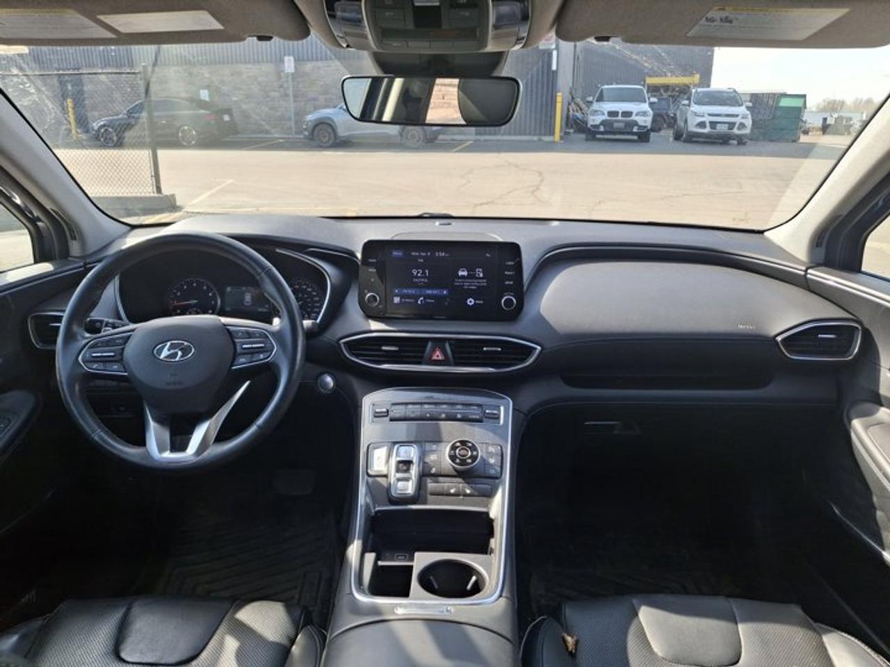 2021 Hyundai Santa Fe Preferred Trend AWD | Leather | Pano Roof | Heated Seats + Steering | Adaptive Cruise | and More ! Photo4