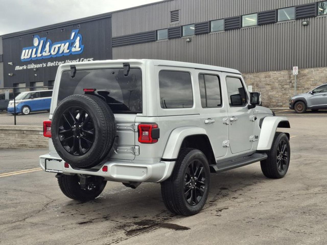 2022 Jeep Wrangler Unlimited High Altitude 4x4 | Leather | Heated Seats + Steering | Alpine Audio | BSM | and More ! Photo